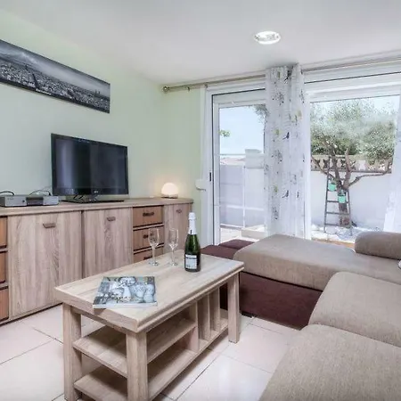 Rosa Holiday home Les Tres Cales